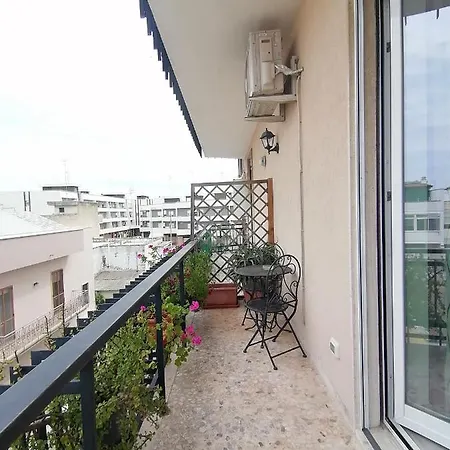 Il Barone Rosso בית אירוח לצ'ה