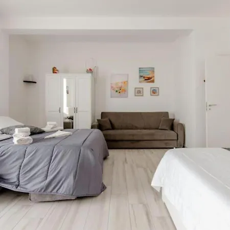 民宿 Il Barone Rosso 莱切